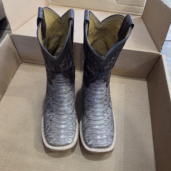 Python Skin Boots and Matching belt - Picture 4 of 6